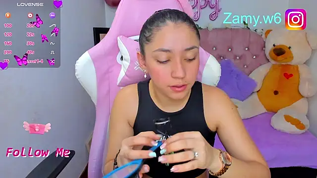 Snapshot of karla_cute01 chatting on 09.09.25 karla cute01 online show from 09.09.25
