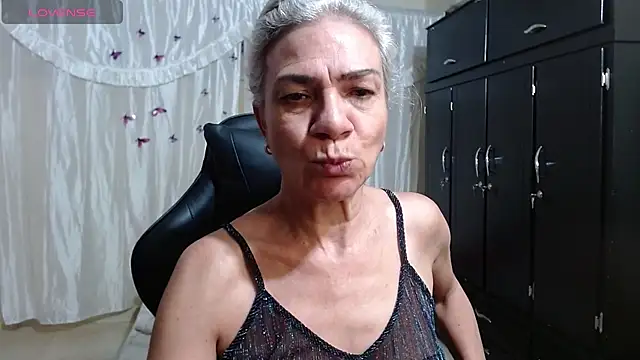 Snapshot of Giorgia_xue53 chatting on 02.24.25 Giorgia xue53 online show from 02.24.25