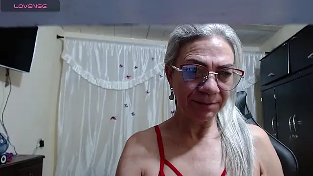 Snapshot of Giorgia_xue53 chatting on 03.19.25 Giorgia xue53 online show from 03.19.25