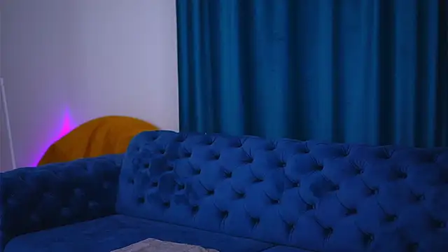 LovingBlondie online show from 12.05.24