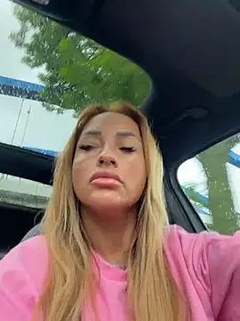LovingBlondie online show from 05.23.26