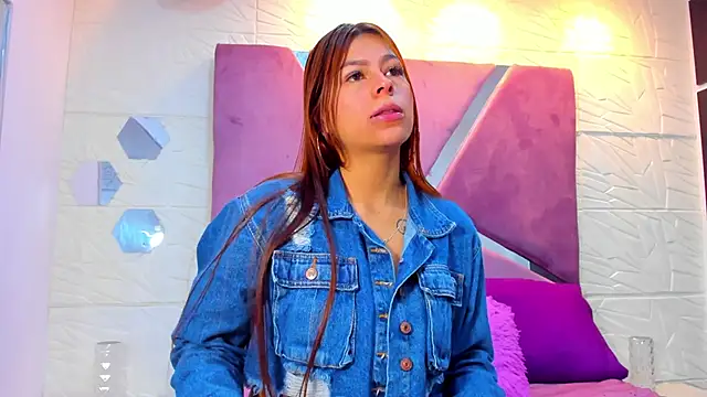 Charlotte Ice1 online show from 11.14.25