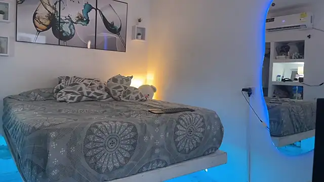 Snapshot of wendy_alejo1712 chatting on 02.05.25 wendy alejo1712 online show from 02.05.25