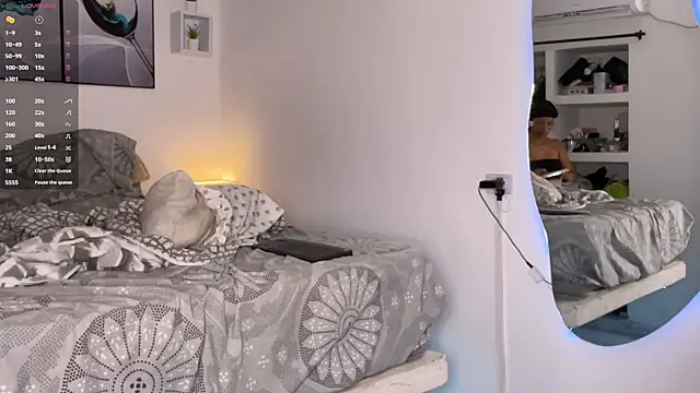 Snapshot of wendy_alejo1712 chatting on 10.25.25 wendy alejo1712 online show from 10.25.25