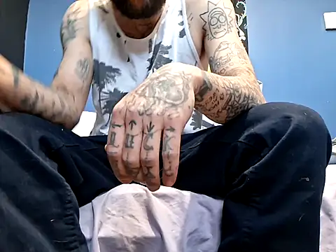 hungandtatted666 online show from 04.08.26