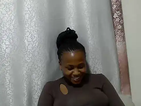 Snapshot of tinabestdoll chatting on 10.02.25 tinabestdoll online show from 10.02.25