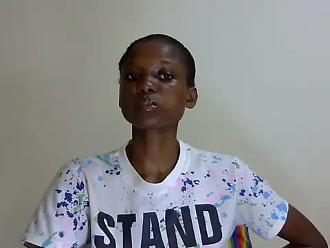 Snapshot of fire_waiste_ chatting on 11.05.25 fire waiste online show from 11.05.25