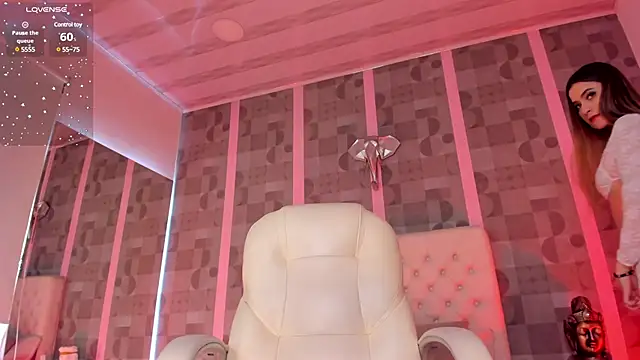 Snapshot of sweetty_paulina chatting on 03.08.25 sweetty paulina online show from 03.08.25