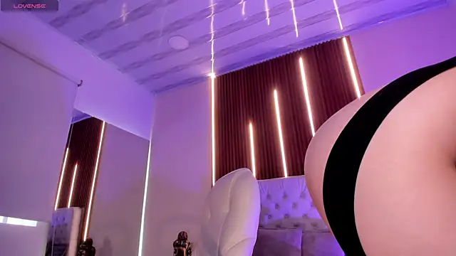 sweetty paulina online show from 10.14.25