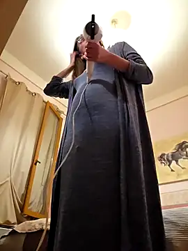 SpiceLea online show from 10.12.25