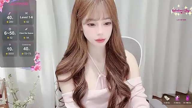 Yuuuuuly online show from 12.22.25