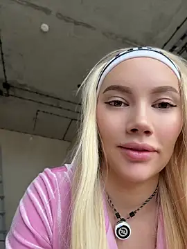 Bestie Online online show from 06.15.26