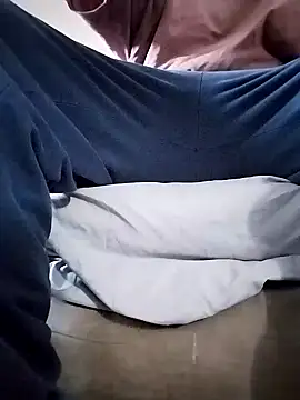 Snapshot of DARemo42O chatting on 12.08.24 DARemo42O online show from 12.08.24