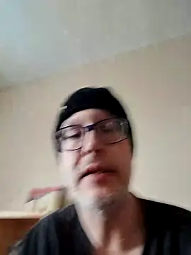 Snapshot of DARemo42O chatting on 03.09.25 DARemo42O online show from 03.09.25