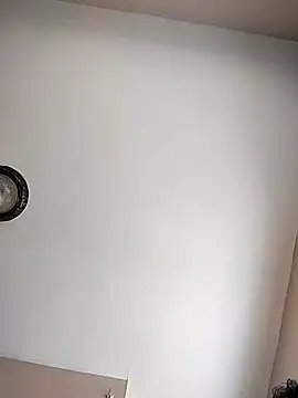 Snapshot of DARemo42O chatting on 03.18.25 DARemo42O online show from 03.18.25