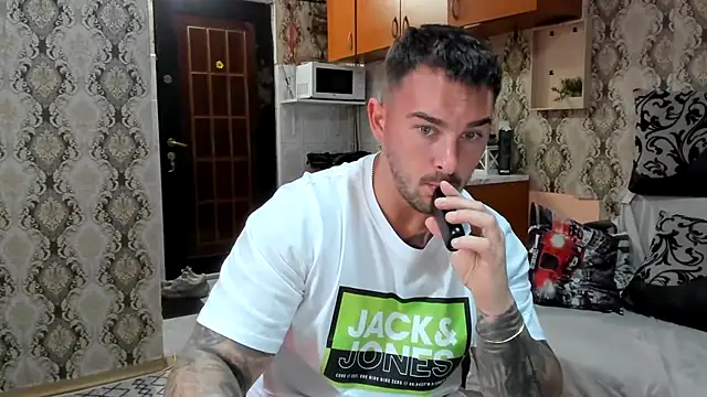 Jonmusclemaster online show from 10.17.25