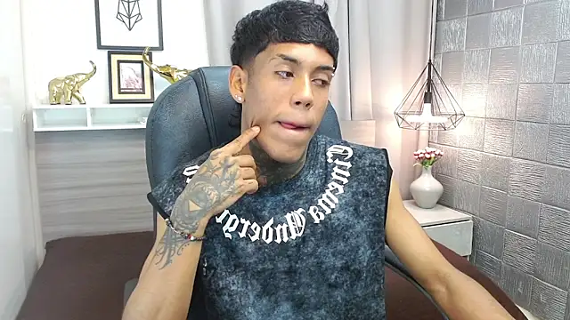 Snapshot of Alan_Cute18 chatting on 02.22.26 Alan Cute18 online show from 02.22.26