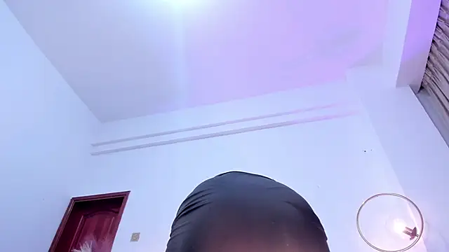 AlissaNix online show from 12.05.24