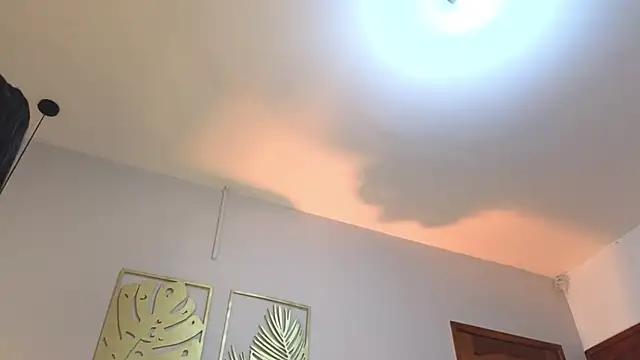 AlissaNix online show from 10.20.25