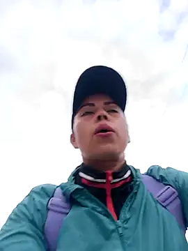  andrea30 online show from 10.17.25