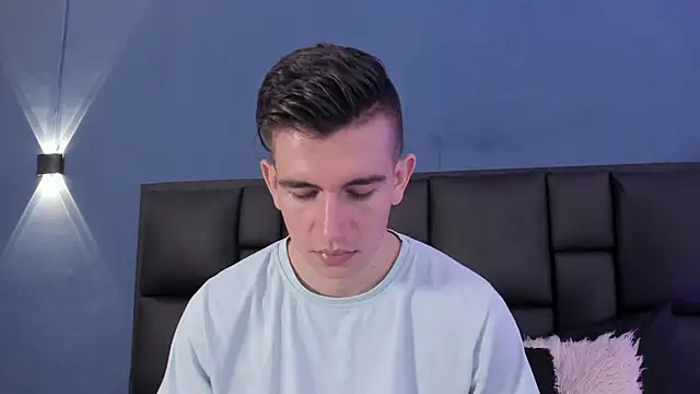 MikaelSlow online show from 10.04.25