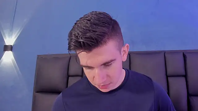 MikaelSlow online show from 11.21.25