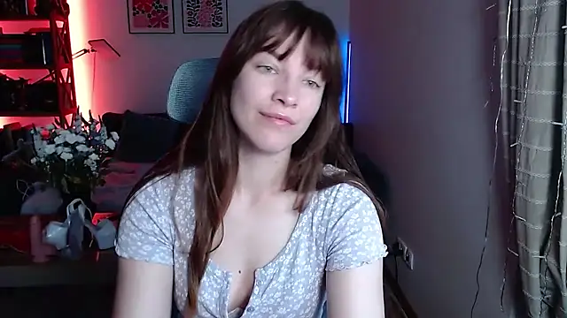 Snapshot of kenzie_x chatting on 06.16.26 kenzie x online show from 06.16.26