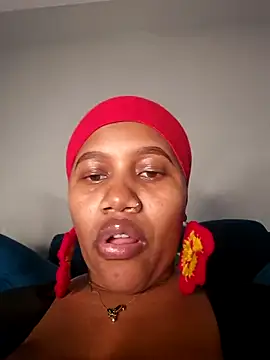 SquirtQueen222 online show from 11.28.25