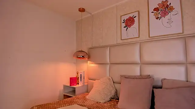 Aily Yozuko online show from 09.20.25