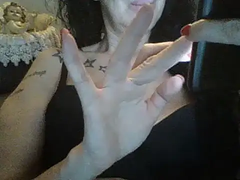 Snapshot of MarikaMilff chatting on 03.15.25 MarikaMilff online show from 03.15.25