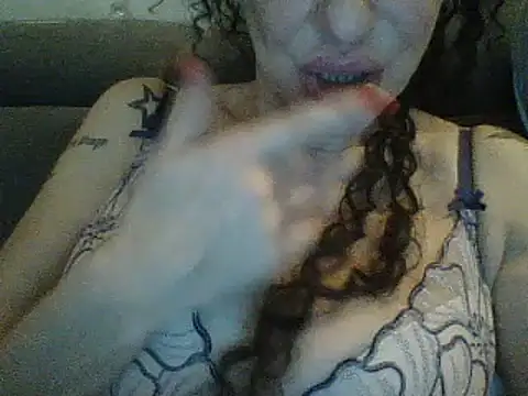 Snapshot of MarikaMilff chatting on 03.15.25 MarikaMilff online show from 03.15.25