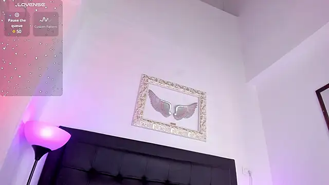 Snapshot of Mia_222 chatting on 02.09.25 Mia 222 online show from 02.09.25