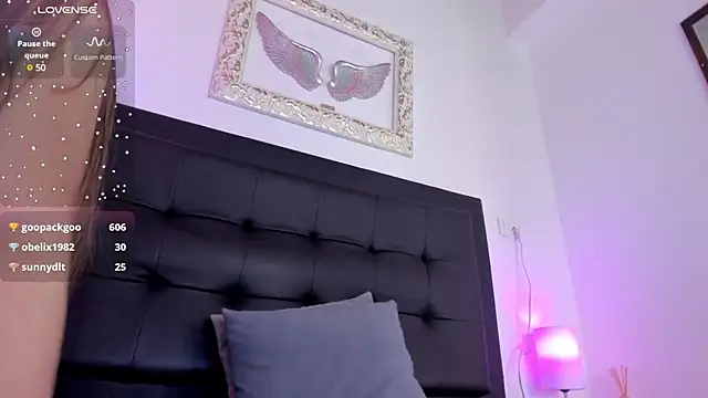 Snapshot of Mia_222 chatting on 02.09.25 Mia 222 online show from 02.09.25