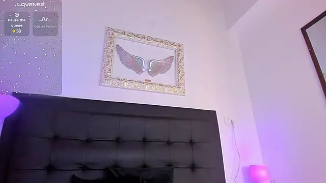 Snapshot of Mia_222 chatting on 02.11.25 Mia 222 online show from 02.11.25