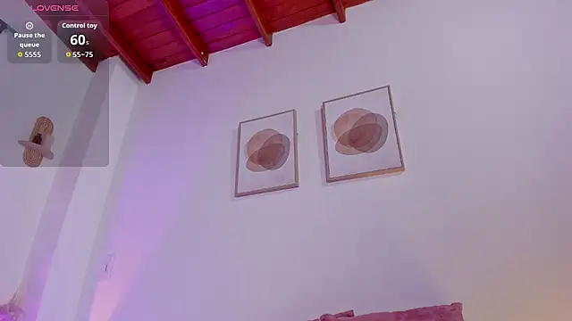 Snapshot of Mia_222 chatting on 10.18.25 Mia 222 online show from 10.18.25