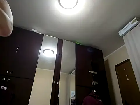 Snapshot of Francilush03 chatting on 02.16.25 Francilush03 online show from 02.16.25