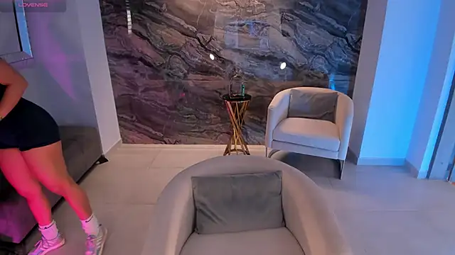 Snapshot of AngelicaVega chatting on 09.19.25 AngelicaVega online show from 09.19.25