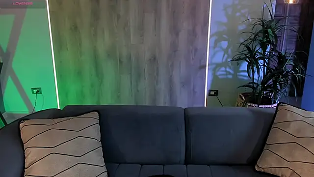 Snapshot of AngelicaVega chatting on 10.15.25 AngelicaVega online show from 10.15.25