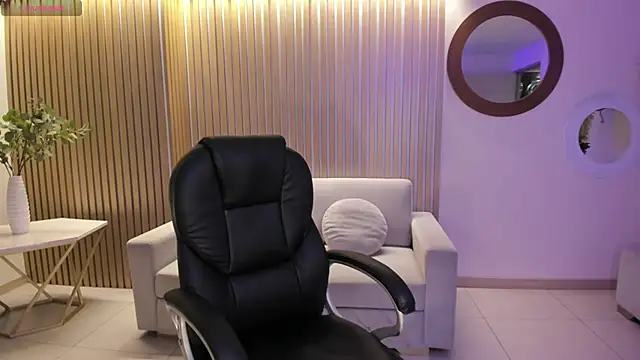 DonnaStonne online show from 01.05.25