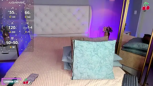 Snapshot of cherryy_boy chatting on 10.11.25 cherryy boy online show from 10.11.25