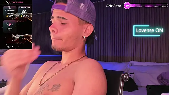 Snapshot of _white_fox_1 chatting on 09.09.25 white fox 1 online show from 09.09.25