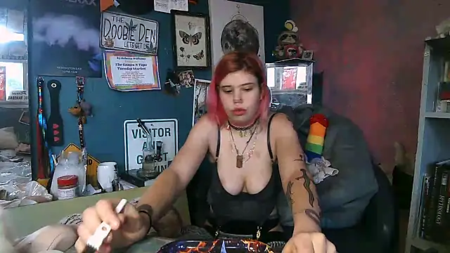 Snapshot of Esteem369 chatting on 12.05.24 Esteem369 online show from 12.05.24