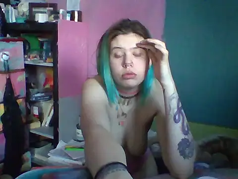 Snapshot of Esteem369 chatting on 02.10.25 Esteem369 online show from 02.10.25