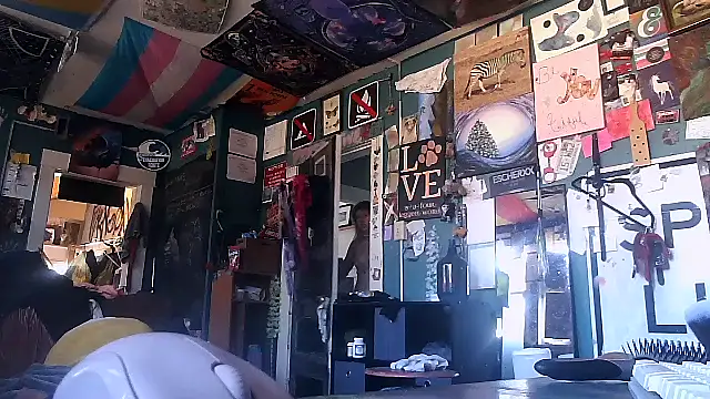 Snapshot of Esteem369 chatting on 09.18.25 Esteem369 online show from 09.18.25