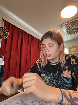 Snapshot of Esteem369 chatting on 10.11.25 Esteem369 online show from 10.11.25