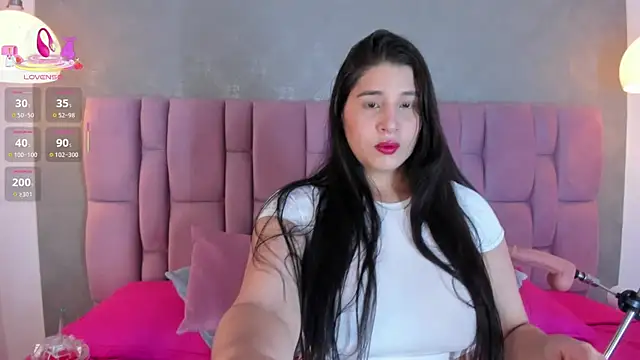 brithanyadams23 online show from 03.04.25