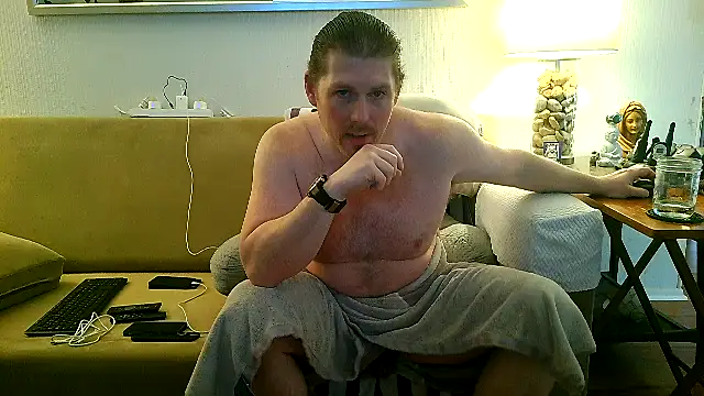 Snapshot of Rock_Pierce chatting on 06.30.26 Rock Pierce online show from 06.30.26