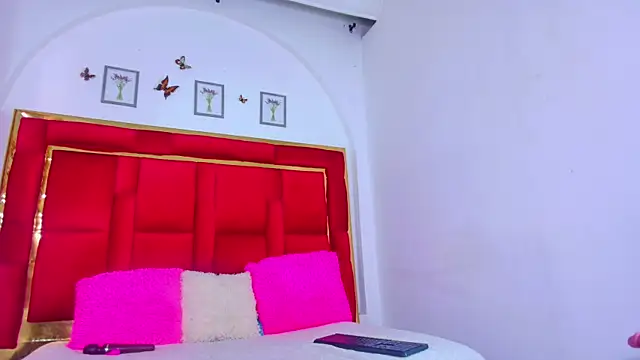 CoralHarrinson online show from 10.03.25