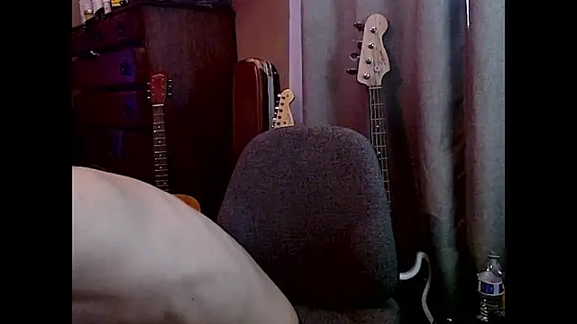 Snapshot of psil0cyb0rg chatting on 04.15.26 psil0cyb0rg online show from 04.15.26