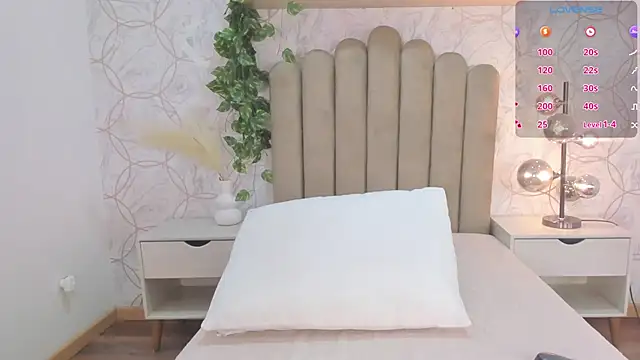 Roma  love online show from 12.14.25